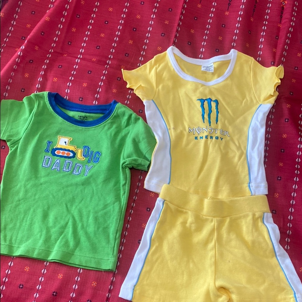 Green and Yellow Kids T-Shirts Set